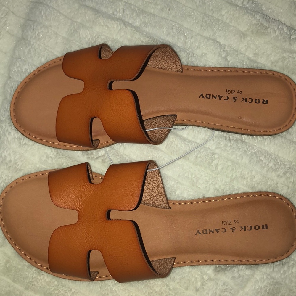 Brand New Never worn Camel Sandal